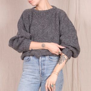 Atelier Delphine
BALLOON SLEEVE SWEATER